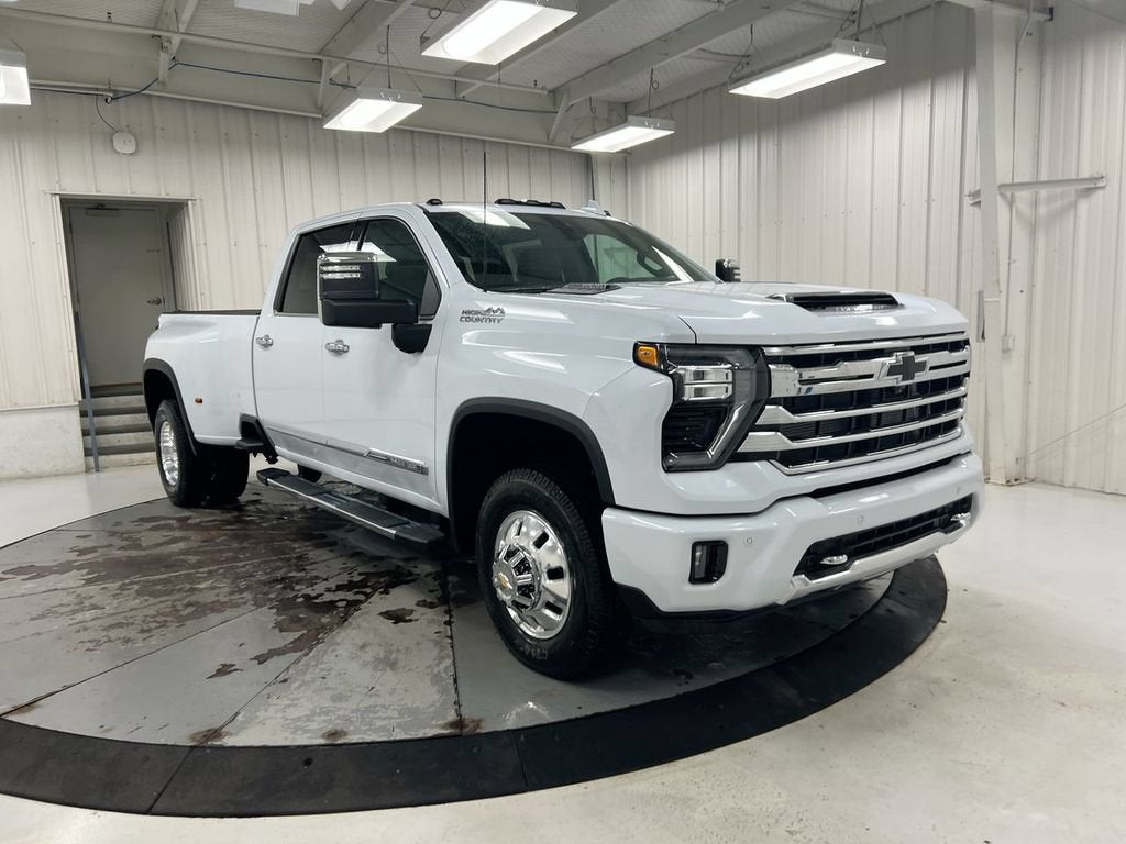 2026 Chevrolet Silverado 3500 HD High Country DRW