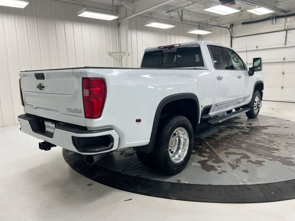 2026 Chevrolet Silverado 3500 HD High Country DRW
