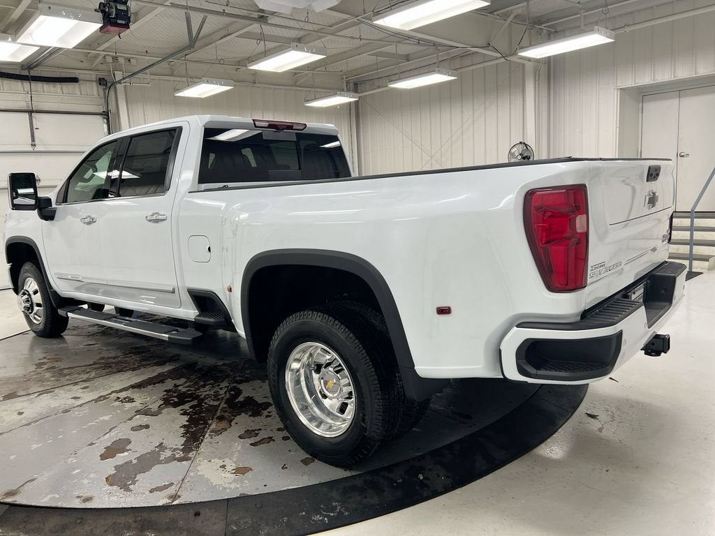 2026 Chevrolet Silverado 3500 HD High Country DRW