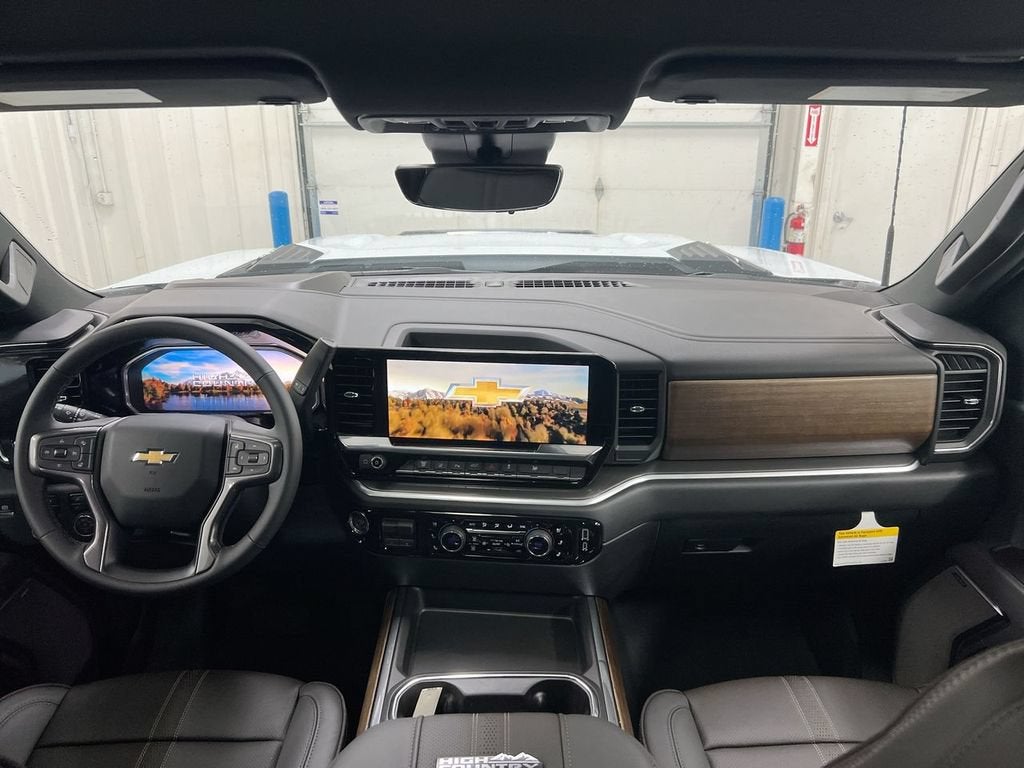 2026 Chevrolet Silverado 3500 HD High Country DRW