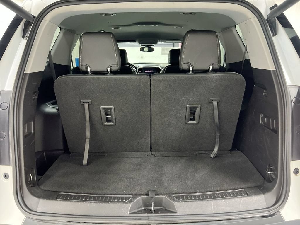 2021 GMC Acadia SLT