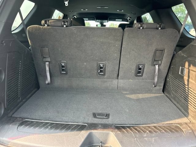 2022 GMC Yukon SLE