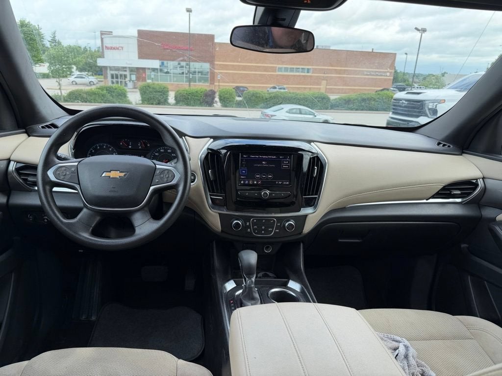 2023 Chevrolet Traverse LS