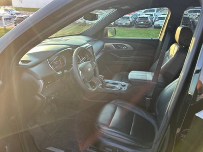 2022 Chevrolet Traverse LT Leather