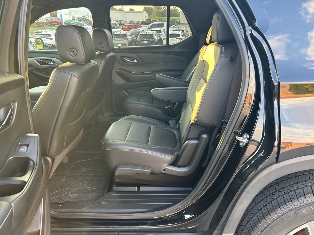 2022 Chevrolet Traverse LT Leather