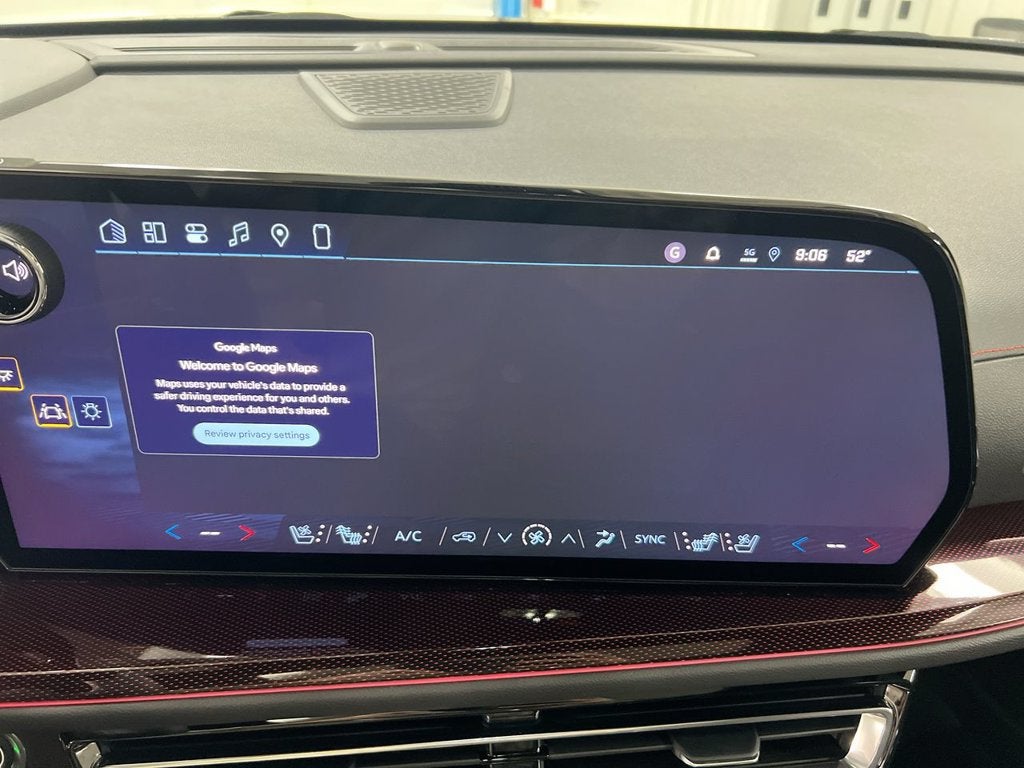 2027 Chevrolet Traverse RS - Photo 15