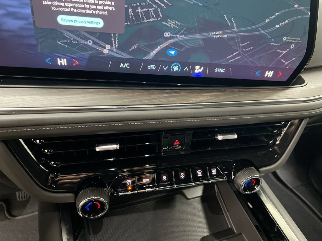 2027 Chevrolet Suburban LS