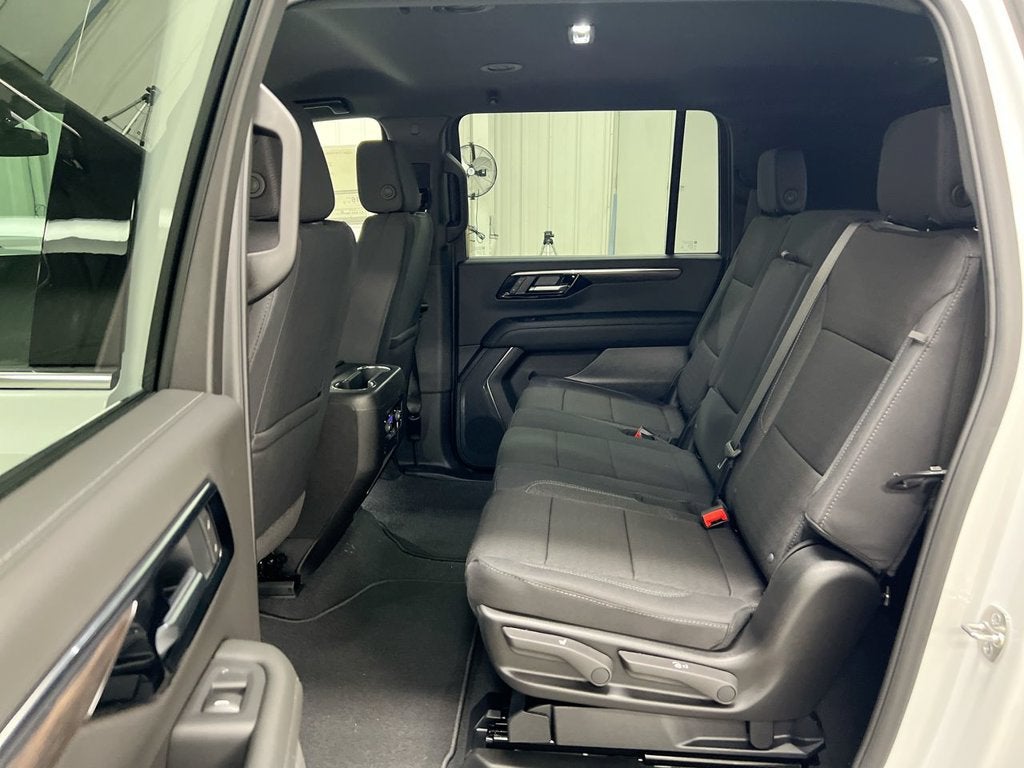 2027 Chevrolet Suburban LS
