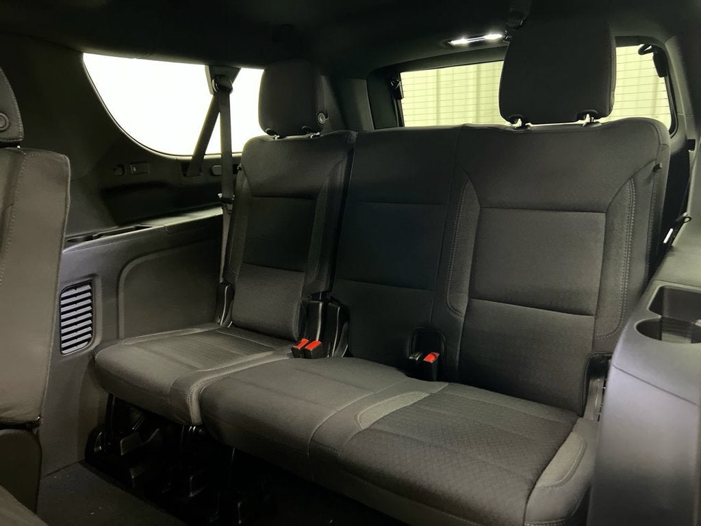2027 Chevrolet Suburban LS