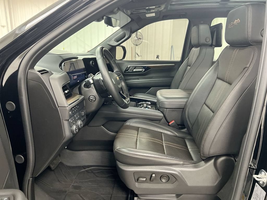 2025 Chevrolet Suburban High Country