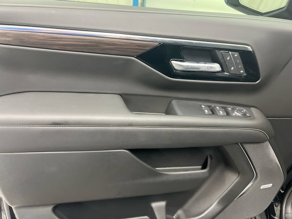 2026 Chevrolet Tahoe Premier - Photo 22