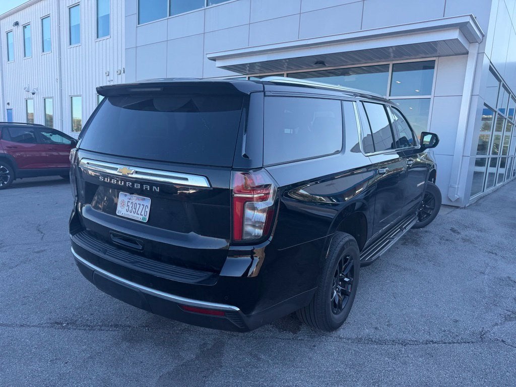2024 Chevrolet Suburban LS
