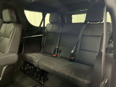 2023 Chevrolet Suburban RST