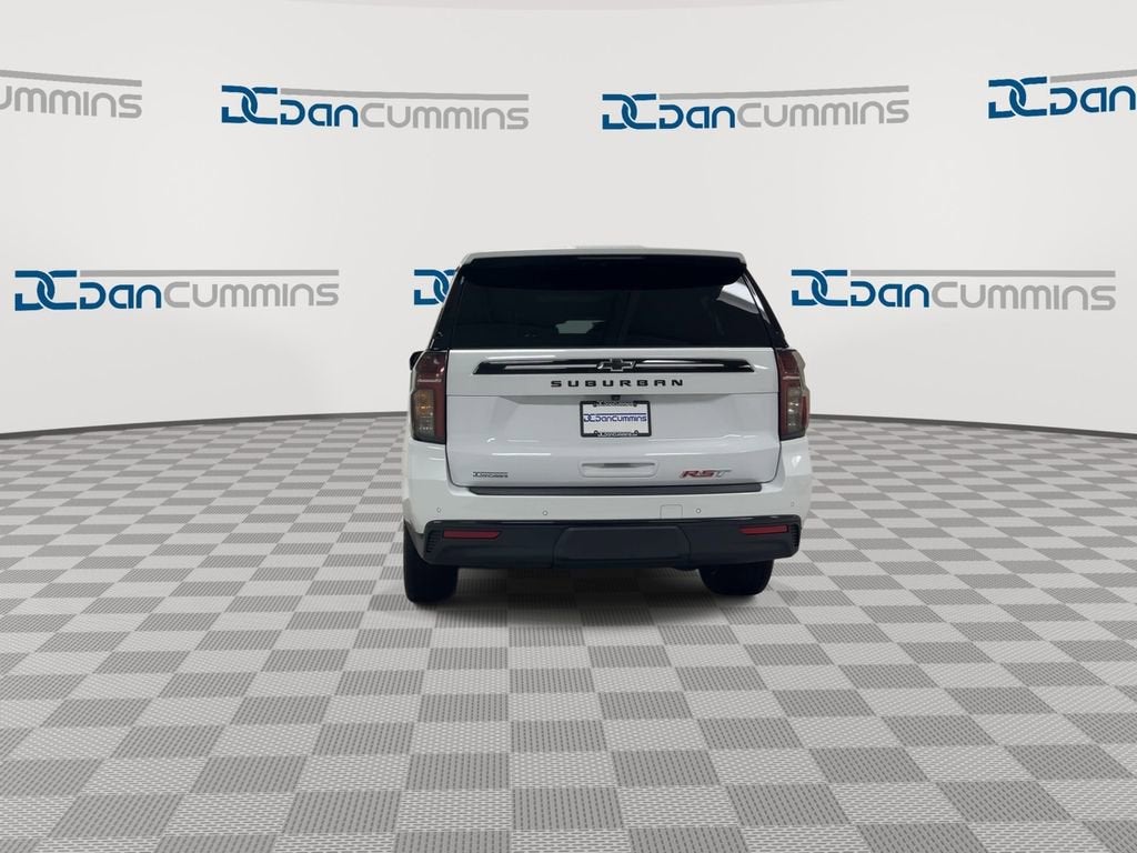 2023 Chevrolet Suburban RST