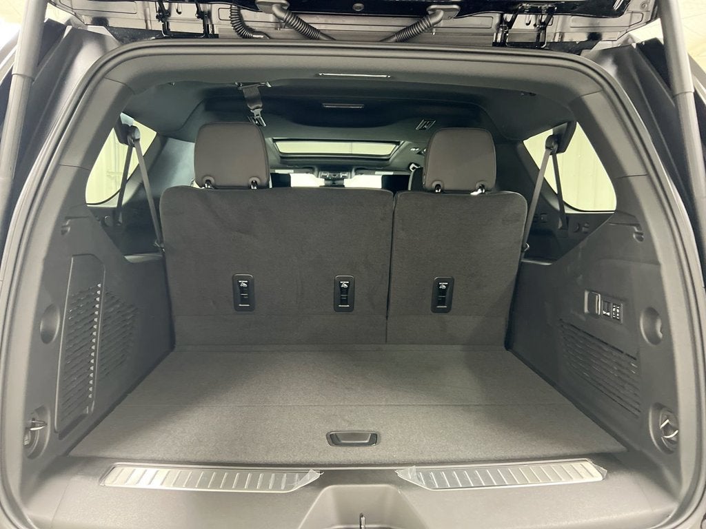 2024 Chevrolet Suburban High Country