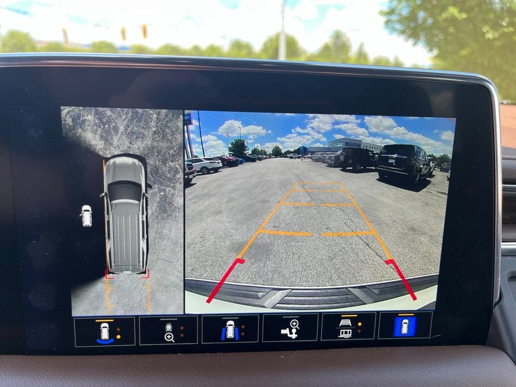 2023 Chevrolet Suburban High Country