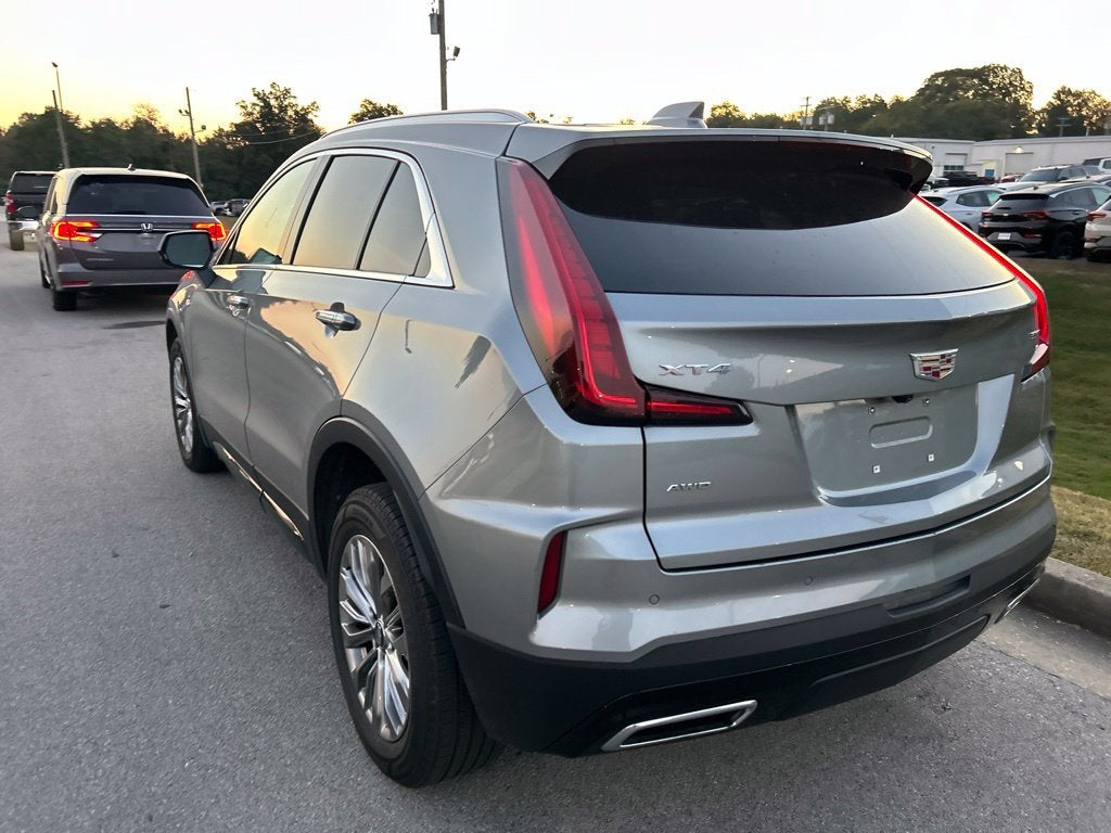 2024 Cadillac XT4 Premium Luxury