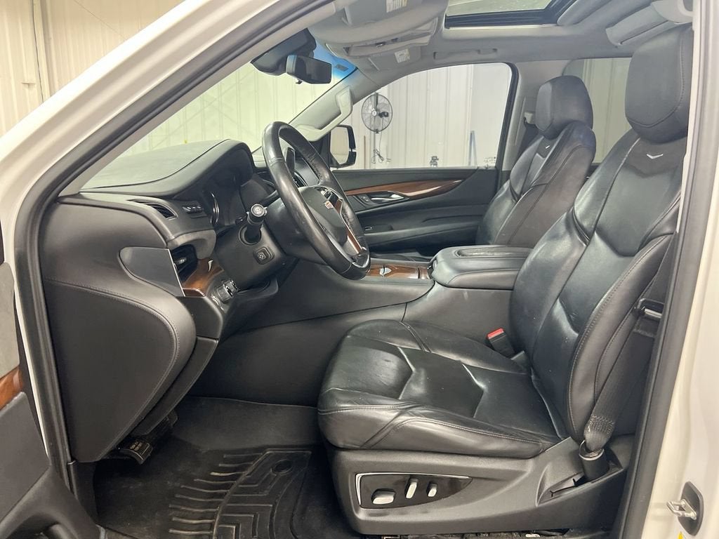 2019 Cadillac Escalade ESV Luxury