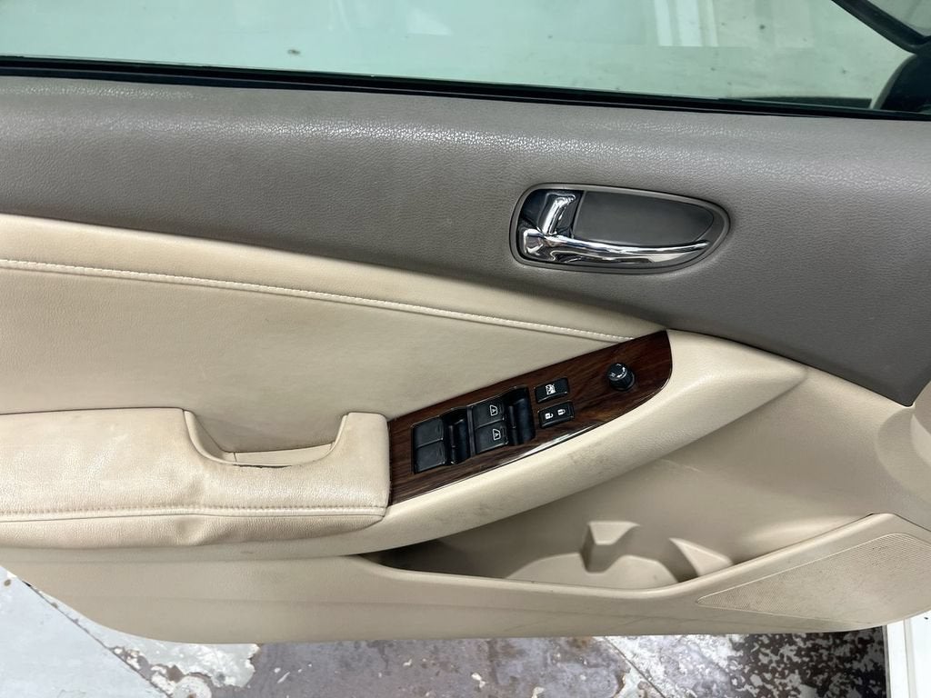 2010 Nissan Altima 3.5 SR
