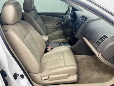 2010 Nissan Altima 3.5 SR