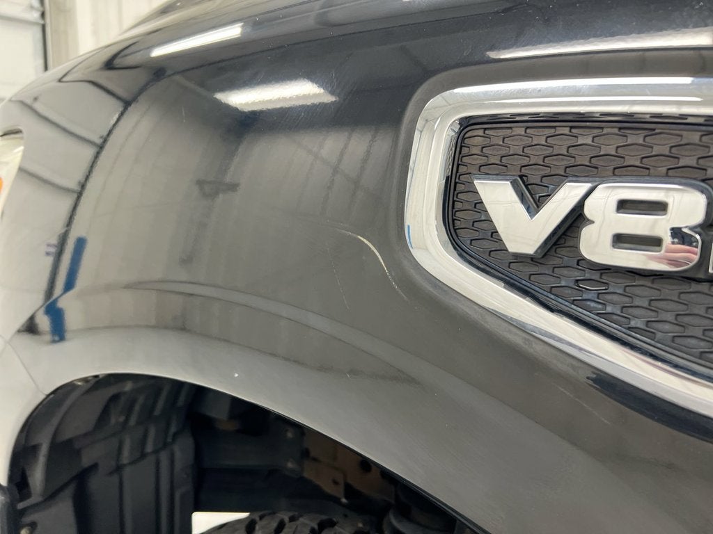 2017 Nissan Titan SV