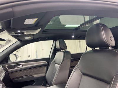 2022 Volkswagen Atlas Cross Sport 3.6L V6 SE w/Technology