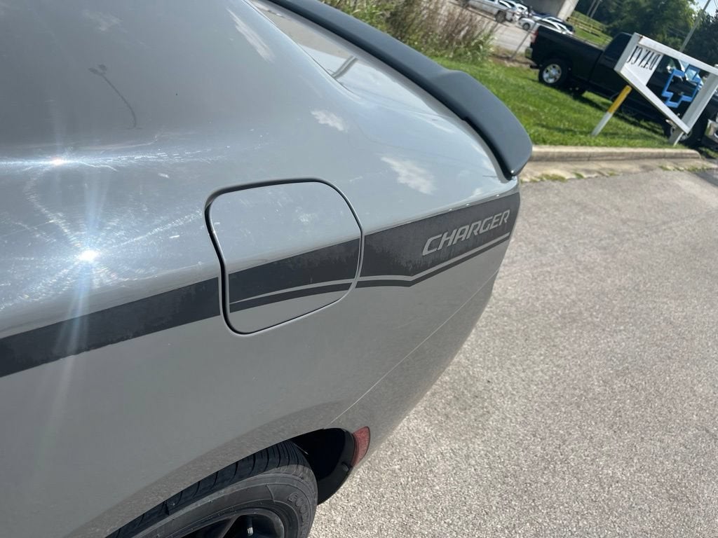 2017 Dodge Charger SE