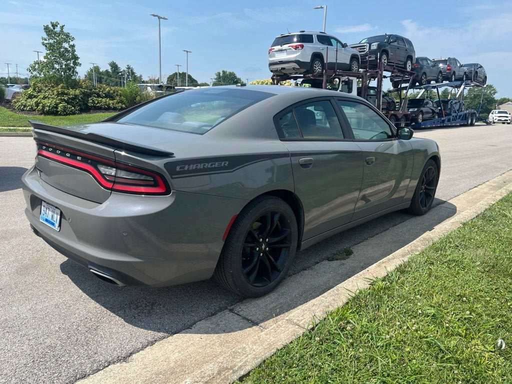 2017 Dodge Charger SE