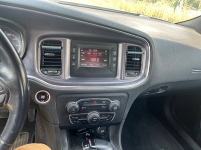 2017 Dodge Charger SE