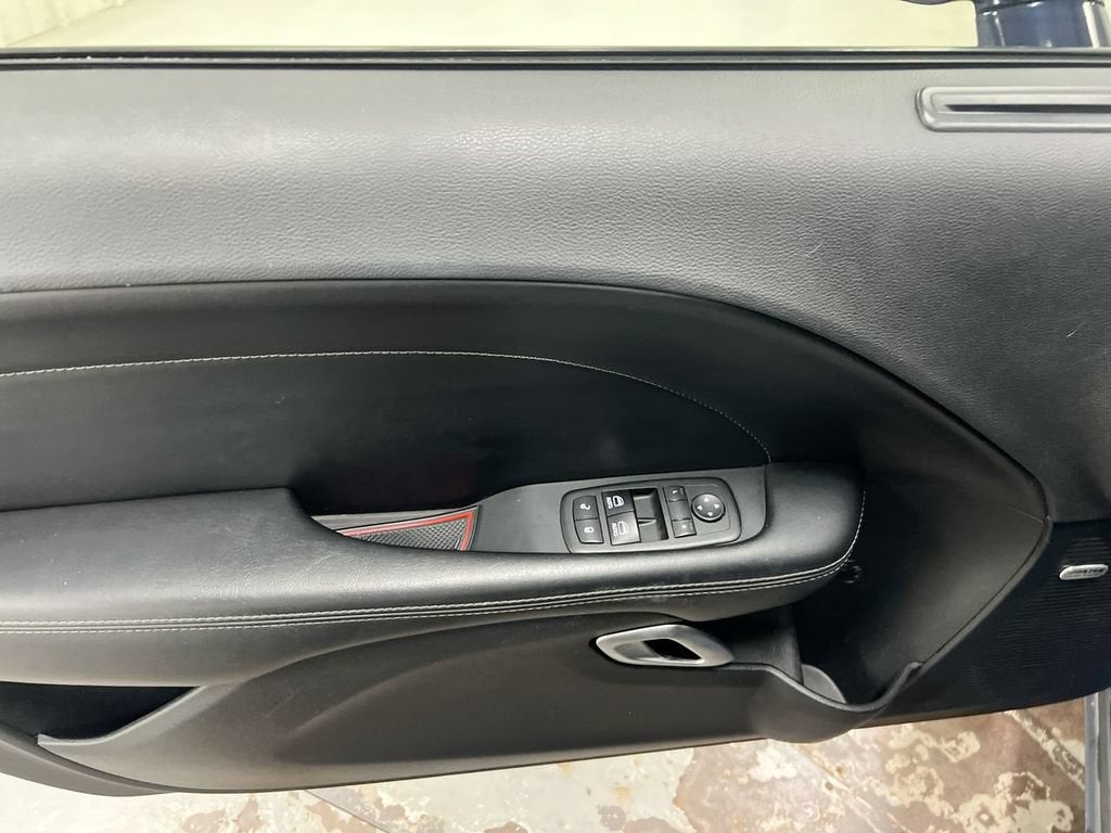 2015 Dodge Challenger R/T Plus