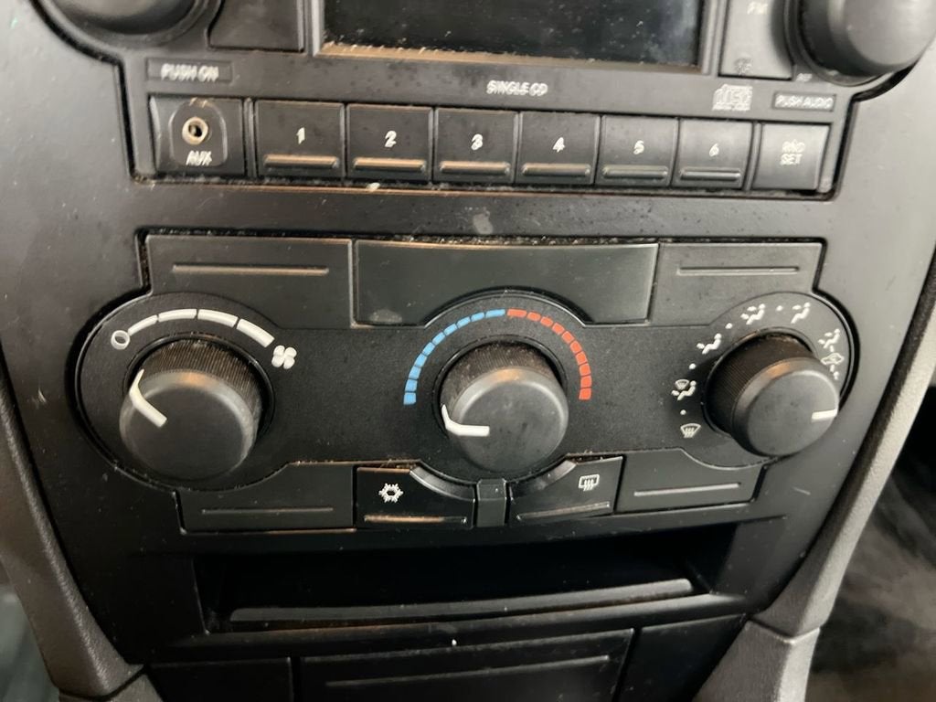 2006 Chrysler 300 4dr Sdn 300