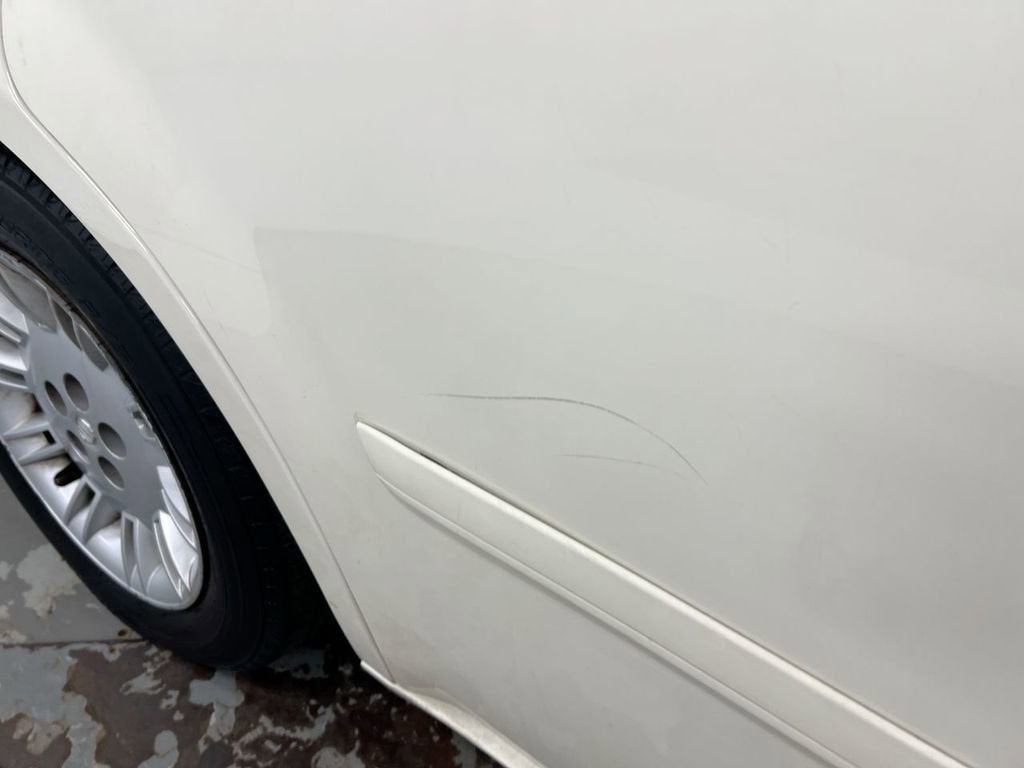 2006 Chrysler 300 4dr Sdn 300