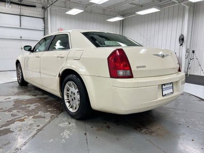 2006 Chrysler 300 4dr Sdn 300