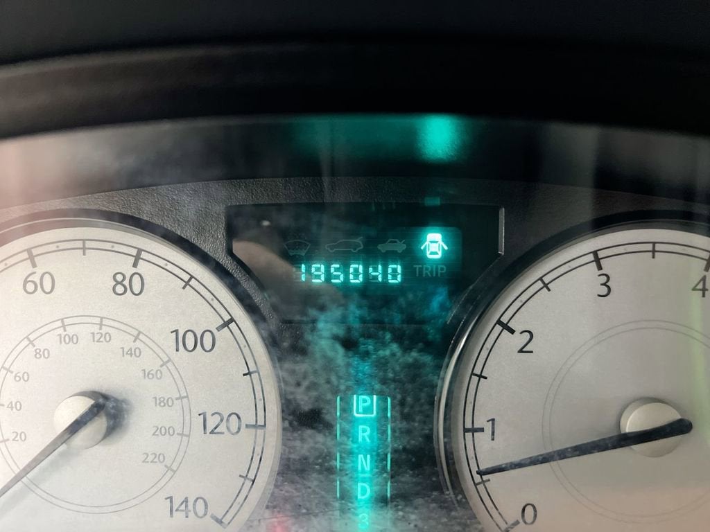 2006 Chrysler 300 4dr Sdn 300