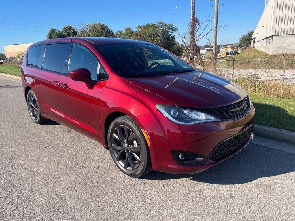 2020 Chrysler Pacifica Touring