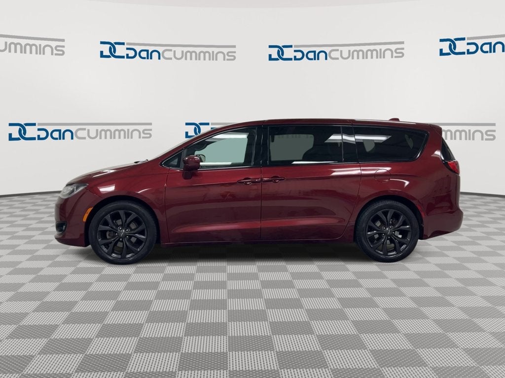 2020 Chrysler Pacifica Touring