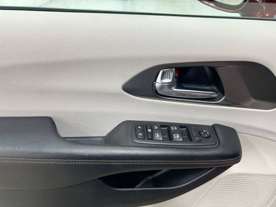 2020 Chrysler Pacifica Touring