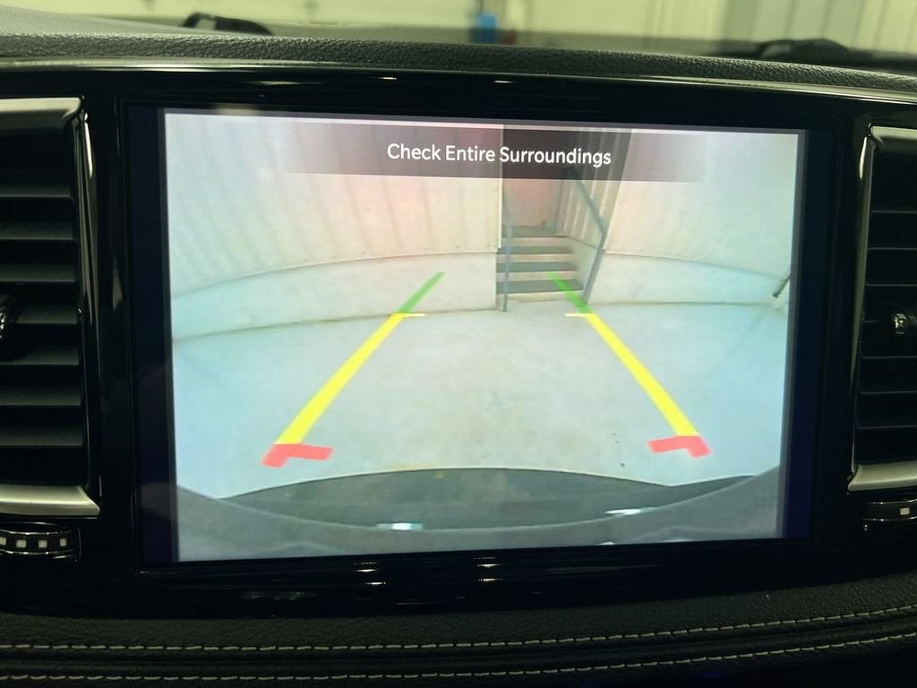 2025 Chrysler PACIFICA Base