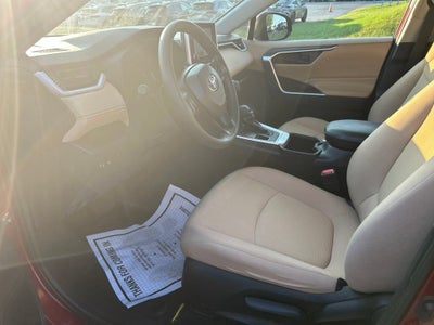 2023 Toyota RAV4 LE