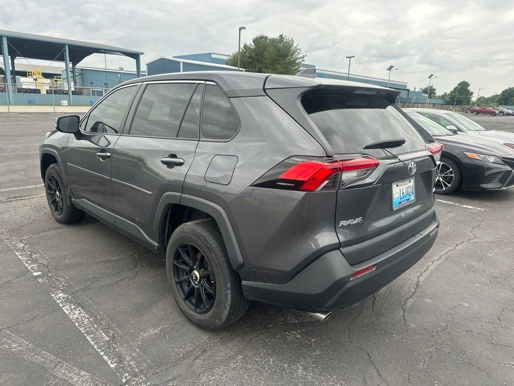 2022 Toyota RAV4 LE