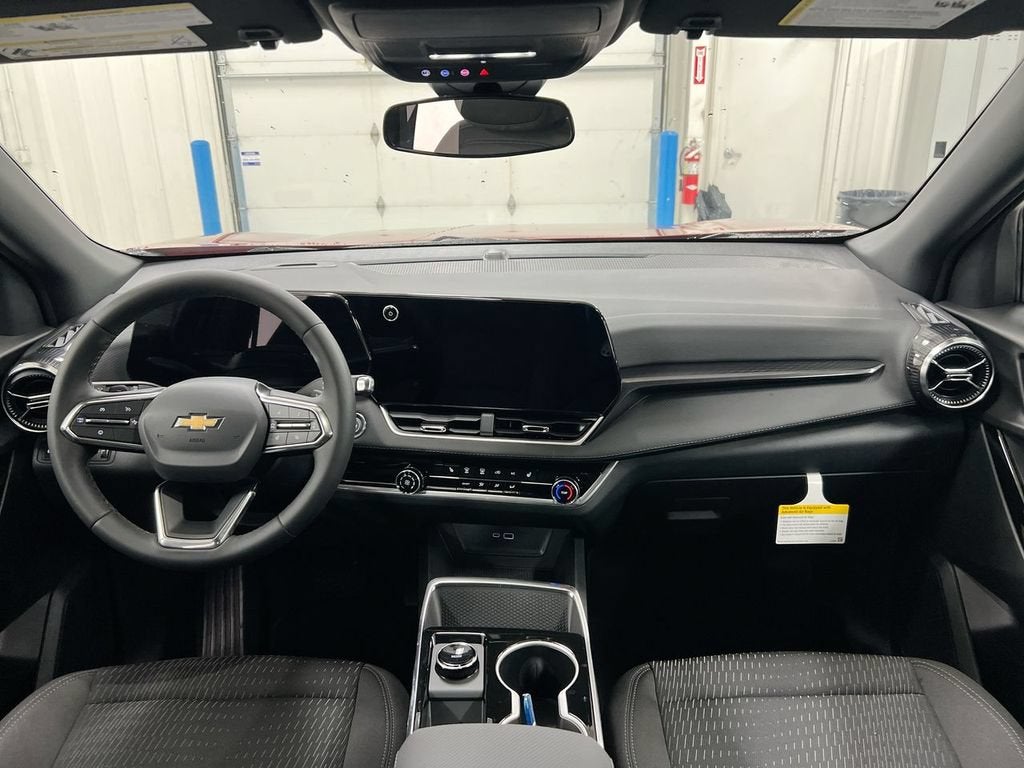 2027 Chevrolet Equinox LT - Photo 10