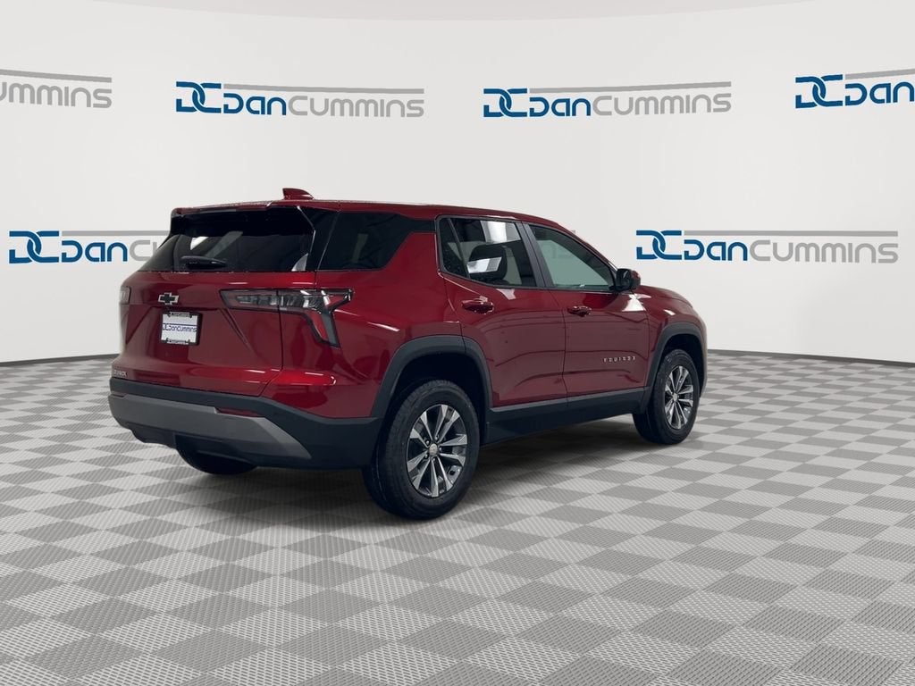 2027 Chevrolet Equinox LT - Photo 8