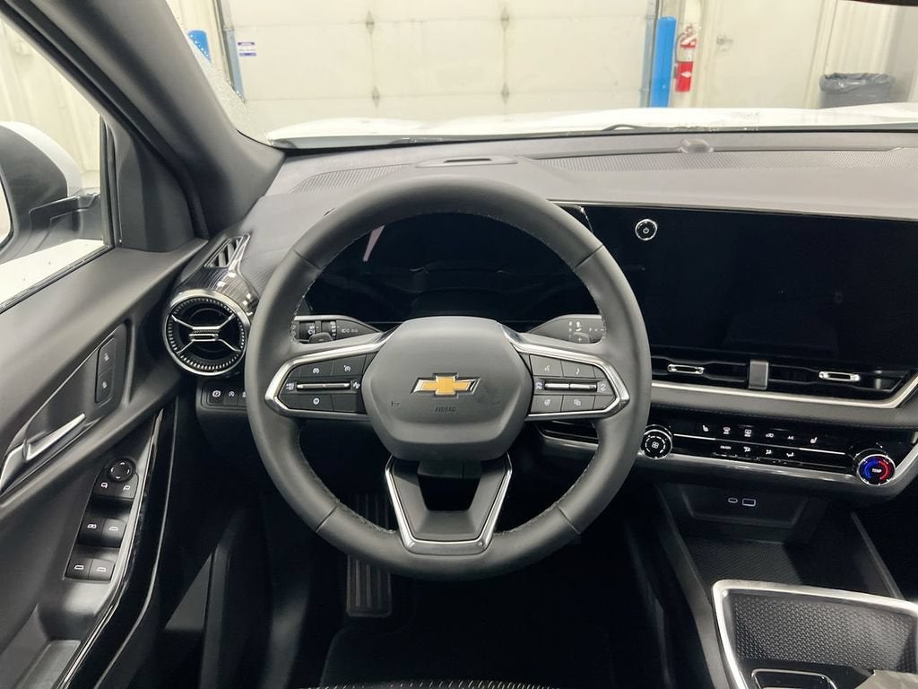 2027 Chevrolet Equinox LT - Photo 11