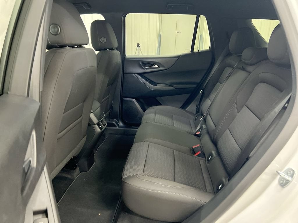 2027 Chevrolet Equinox LT - Photo 23