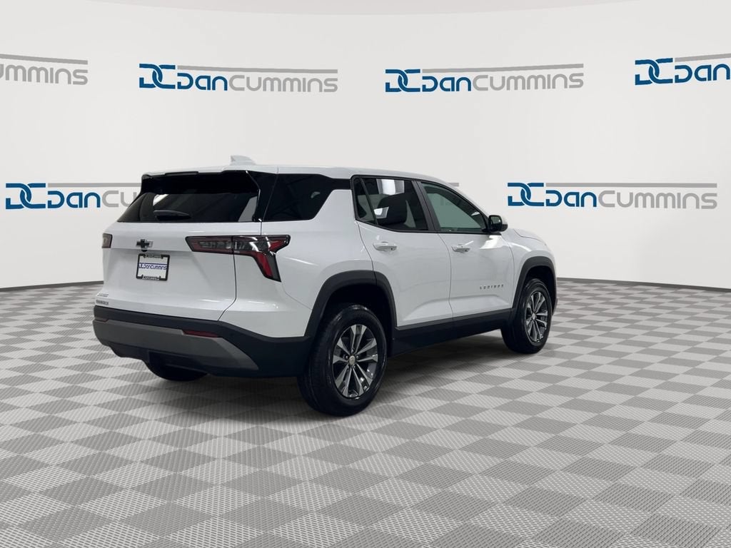 2027 Chevrolet Equinox LT - Photo 8