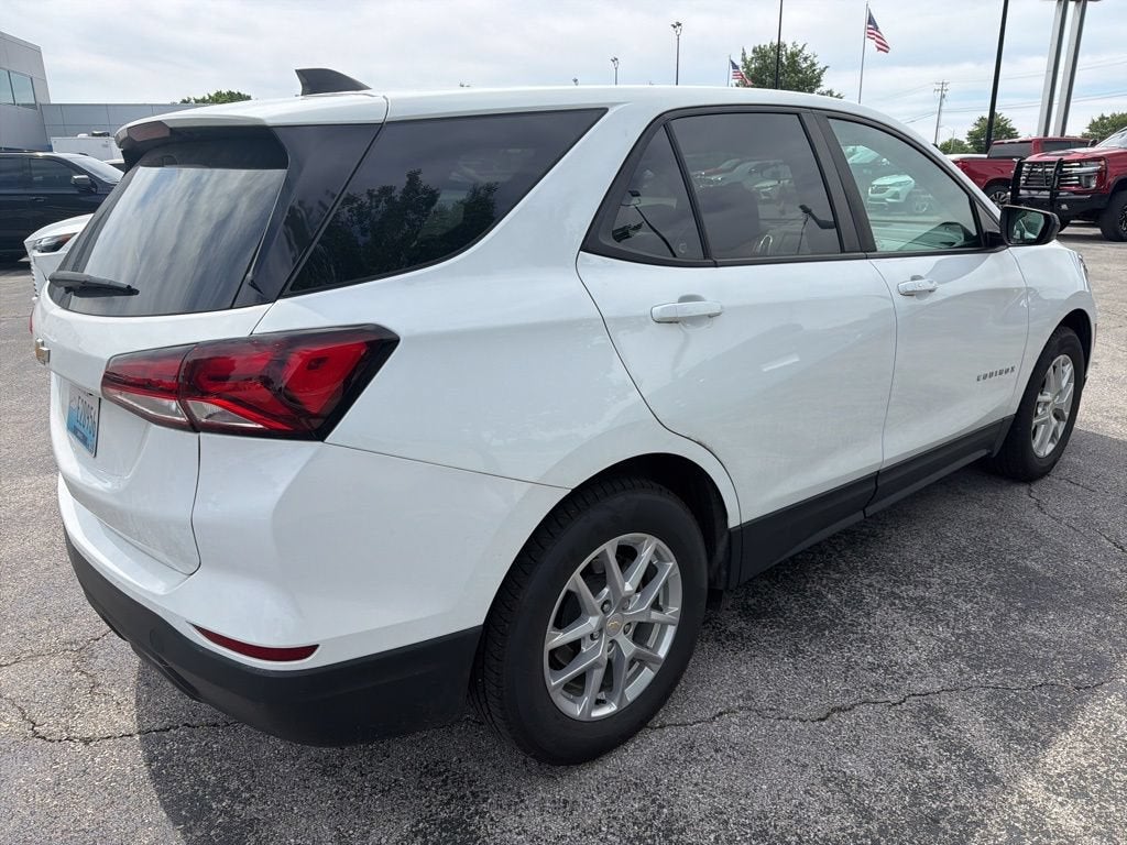 2022 Chevrolet Equinox LS