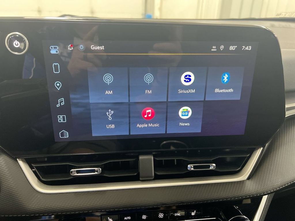 2027 Chevrolet Equinox LT - Photo 14