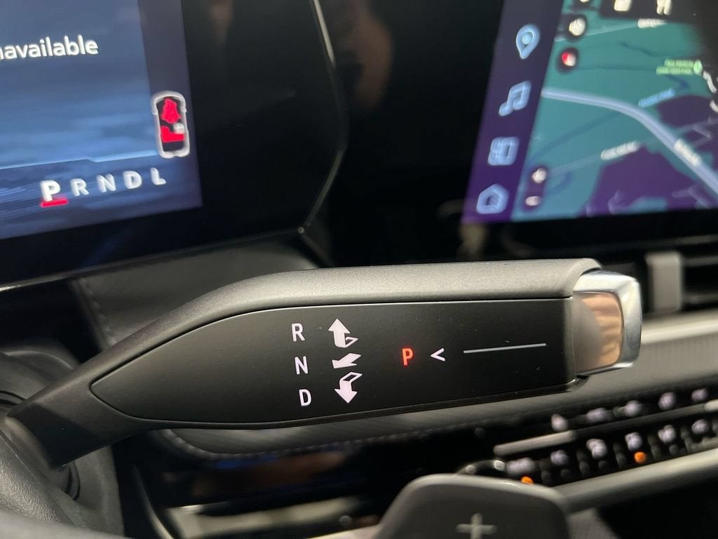2027 Chevrolet Equinox LT - Photo 18