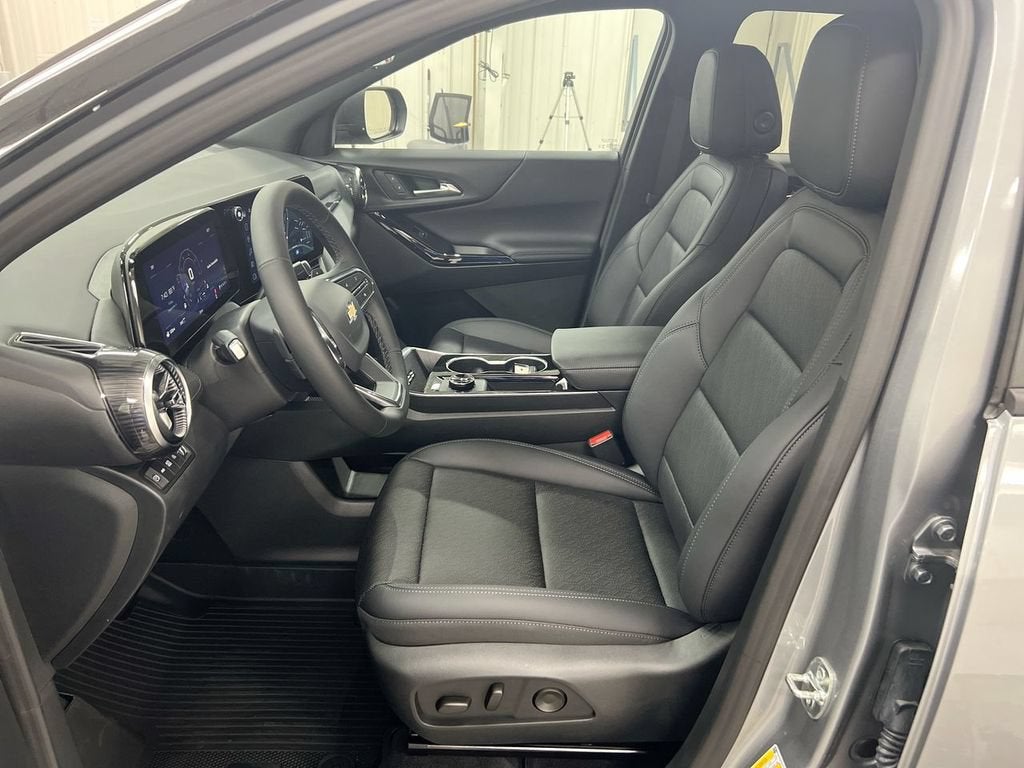 2027 Chevrolet Equinox LT - Photo 20