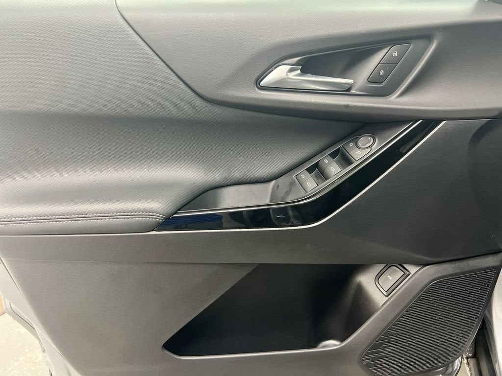 2027 Chevrolet Equinox LT - Photo 21